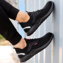 Men's Sneakers Safety Shoes Work Sneakers Lightweight Plus Size Safety Shoes Stainless Steel Tissage Volant Breathable Non-slipping Wear Proof Black Spring & Summer